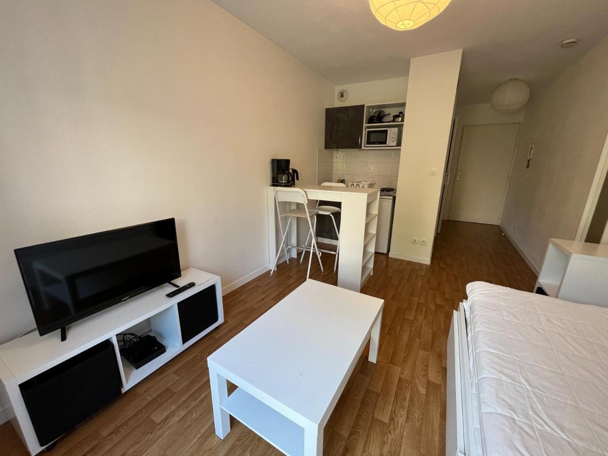 Acajou, Studio Avec Terrasse Et Parking Prive 凯恩 外观 照片