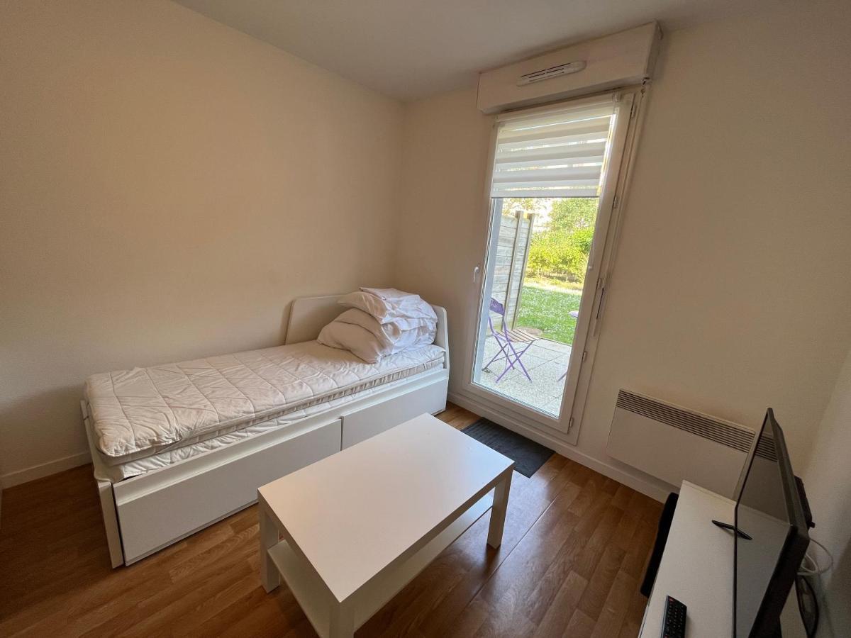 Acajou, Studio Avec Terrasse Et Parking Prive 凯恩 外观 照片